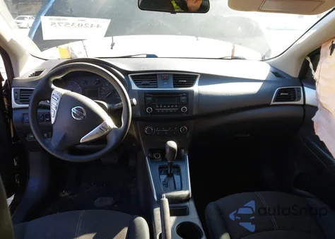 2017 Nissan Sentra S z USA, uszkodzony, nr VIN 3N1AB7AP1HY243873